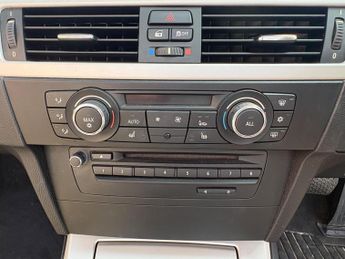 BMW 3 SERIES 2.0 320i SE Steptronic Euro 5 2dr