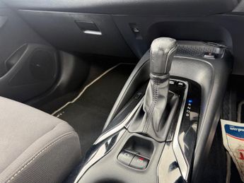 Toyota Corolla 1.8 VVT-h Icon Tech CVT Euro 6 (s/s) 5dr
