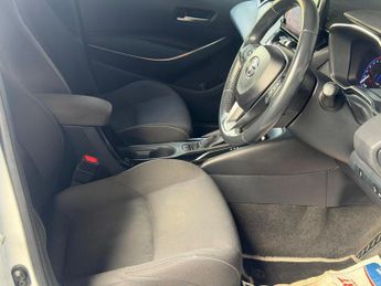 Toyota Corolla 1.8 VVT-h Icon Tech CVT Euro 6 (s/s) 5dr