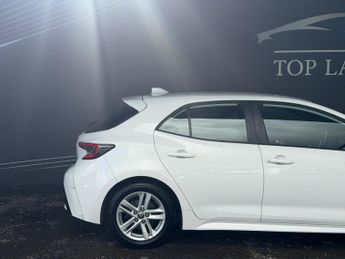 Toyota Corolla 1.8 VVT-h Icon Tech CVT Euro 6 (s/s) 5dr