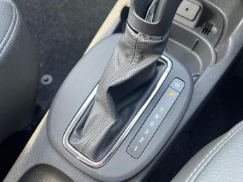 Vauxhall Corsa 1.4 16V SE Auto Euro 5 3dr