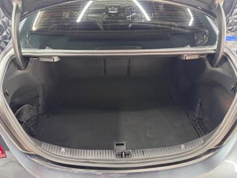 Mercedes-Benz C Class 2.1 C220d AMG Line (Premium Plus) Saloon 4dr Diesel 7G-Tronic+ E