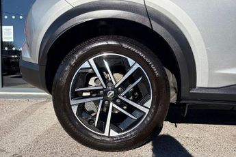 Nissan Juke 1.0 DiG-T N-Connecta 5dr DCT