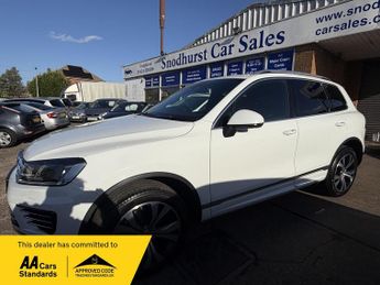 Volkswagen Touareg 3.0 TDI V6 BlueMotion Tech R-Line Tiptronic 4WD Euro 6 (s/s) 5dr