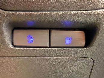 Hyundai IONIQ 38.3kWh Premium Auto 5dr