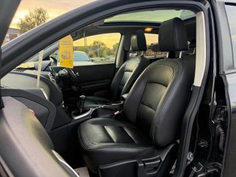 Nissan Qashqai 1.6 Tekna SUV 5dr Petrol Manual 2WD Euro 5 (117 ps)
