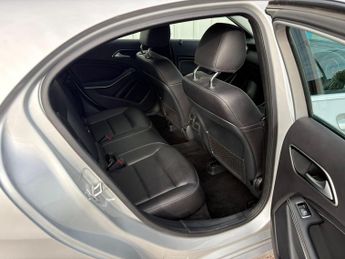 Mercedes-Benz A Class 1.5 A180d Sport (Executive) 7G-DCT Euro 6 (s/s) 5dr