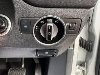 Mercedes-Benz A Class 1.5 A180d Sport (Executive) 7G-DCT Euro 6 (s/s) 5dr