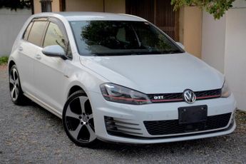 Volkswagen Golf GTI 2.0 TSI DSG - Speed Adaptive Cruise