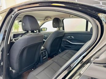 BMW 3 Series 2.0 320i SE Auto Euro 6 (s/s) 4dr