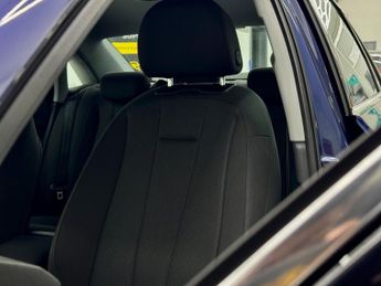 Audi A4 2.0 TFSI 35 Technik S Tronic Euro 6 (s/s) 4dr