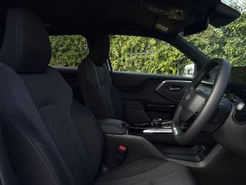 Toyota Urban Cruiser 61kWh Design SUV 5dr Electric Auto (174 ps)