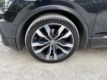 Volkswagen Tiguan 2.0 TDI R-Line DSG 4Motion Euro 6 (s/s) 5dr