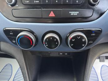 Hyundai i10 1.0 SE Euro 5 5dr