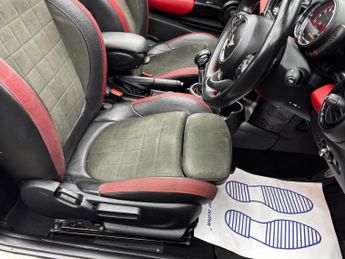 MINI Convertible 2.0 John Cooper Works Auto Euro 6 (s/s) 2dr