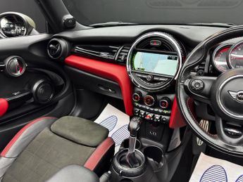 MINI Convertible 2.0 John Cooper Works Auto Euro 6 (s/s) 2dr