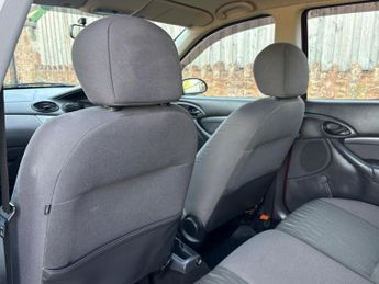 Ford Focus 1.6i 16v Zetec 5dr