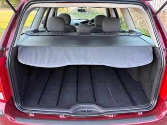 Ford Focus 1.6i 16v Zetec 5dr