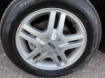Ford Focus 1.6i 16v Zetec 5dr