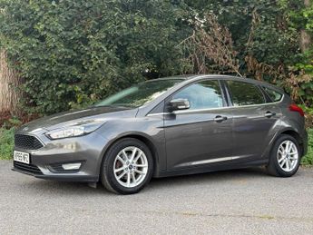 Ford Focus 1.6 Zetec Powershift Euro 6 5dr