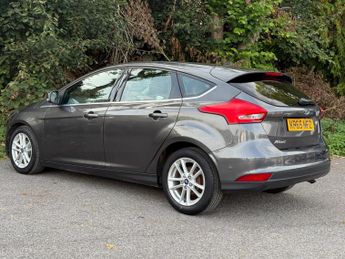 Ford Focus 1.6 Zetec Powershift Euro 6 5dr