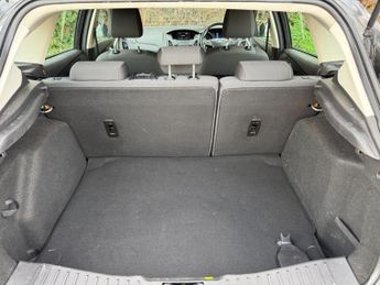 Ford Focus 1.6 Zetec Powershift Euro 6 5dr