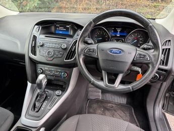 Ford Focus 1.6 Zetec Powershift Euro 6 5dr