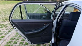 Toyota Corolla 1.4 VVT-i T3 Hatchback 5dr Petrol Manual (159 g/km, 95 bhp)