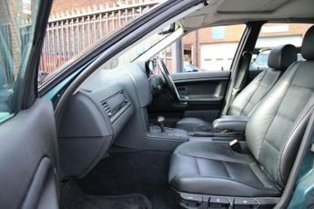 BMW 3 Series 2.0 320i SE 4dr