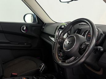 MINI Countryman 1.5 Cooper Classic SUV 5dr Petrol Auto ALL4 Euro 6 (s/s) (136 ps