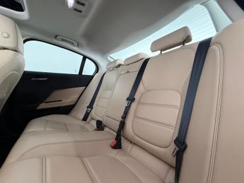 Jaguar XE 2.0 GTDi Prestige Saloon 4dr Petrol Auto Euro 6 (s/s) (200 ps)
