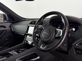 Jaguar F-PACE 2.0 P250i Chequered Flag SUV 5dr Petrol Auto AWD Euro 6 (s/s) (2