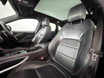Jaguar F-PACE 2.0 P250i Chequered Flag SUV 5dr Petrol Auto AWD Euro 6 (s/s) (2