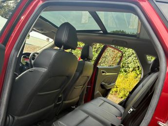 MG MG ZS 44.5kWh Exclusive Auto 5dr