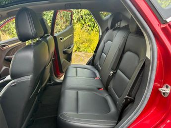 MG MG ZS 44.5kWh Exclusive Auto 5dr