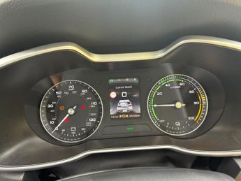 MG MG ZS 44.5kWh Exclusive Auto 5dr