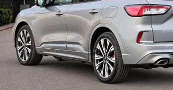 Ford Kuga 2.5 EcoBoost Duratec 14.4kWh ST-Line X First Edition CVT Euro 6 