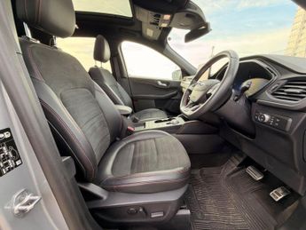 Ford Kuga 2.5 EcoBoost Duratec 14.4kWh ST-Line X First Edition CVT Euro 6 