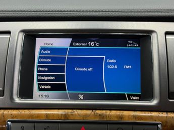 Jaguar XF 3.0d V6 Luxury Auto Euro 5 4dr