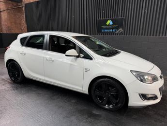 Vauxhall Astra 1.6 16v SRi Euro 5 5dr