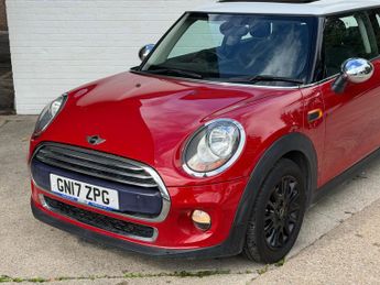 MINI Hatch 1.5 Cooper Auto Euro 6 (s/s) 3dr