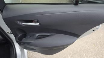 Toyota Corolla 1.8 VVT-h Icon Touring Sports 5dr Petrol Hybrid CVT Euro 6 (s/s)