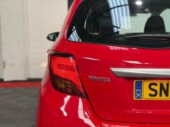 Toyota Yaris 1.5 VVT-h Icon E-CVT Euro 6 5dr