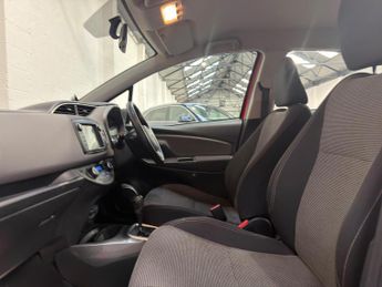 Toyota Yaris 1.5 VVT-h Icon E-CVT Euro 6 5dr