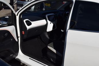 Peugeot 108 1.2 PureTech Roland Garros Top! Euro 6 3dr