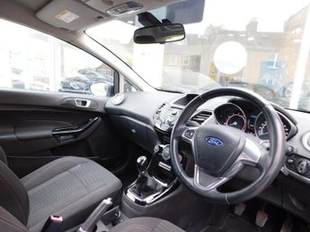 Ford Fiesta 1.0T EcoBoost Zetec Euro 5 (s/s) 3dr