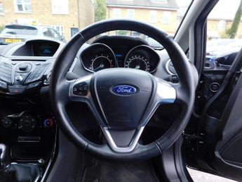 Ford Fiesta 1.0T EcoBoost Zetec Euro 5 (s/s) 3dr