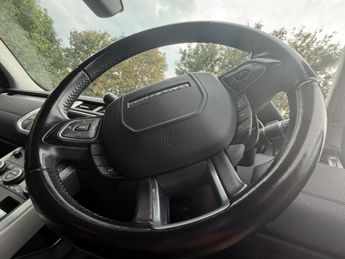 Land Rover Range Rover Evoque 2.0 eD4 SE FWD Euro 6 (s/s) 5dr