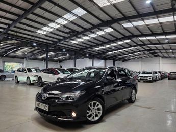 Toyota Auris 1.8 VVT-h Icon Tech Touring Sports CVT Euro 6 (s/s) 5dr