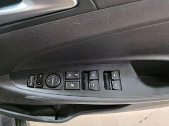 Hyundai TUCSON 1.7 CRDi Blue Drive SE DCT Euro 6 (s/s) 5dr